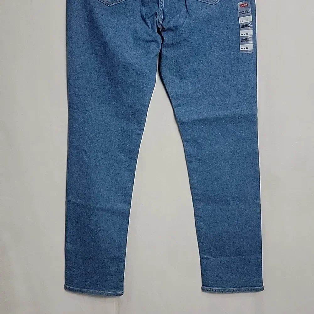 NEW.. LEVI'S.. CLASSIC STRAIGHT.. - Picture 8 of 16